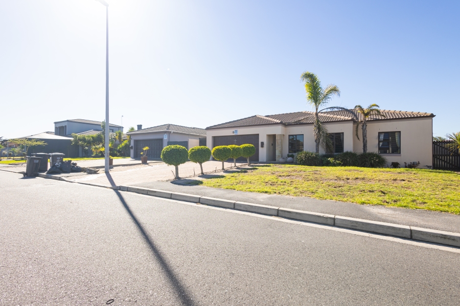 3 Bedroom Property for Sale in Sonkring Western Cape
